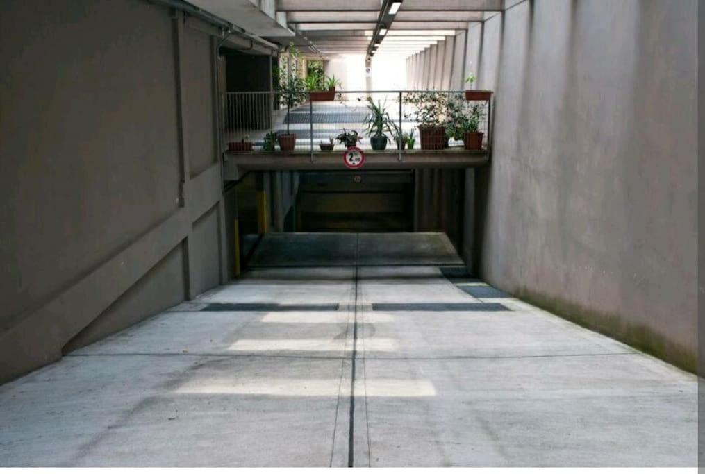 Appartamenti Vela Milano Centro Con Garage Екстериор снимка